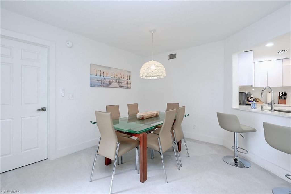 592 Beachwalk Cir, Unit N202, Naples, FL 34108 Photo