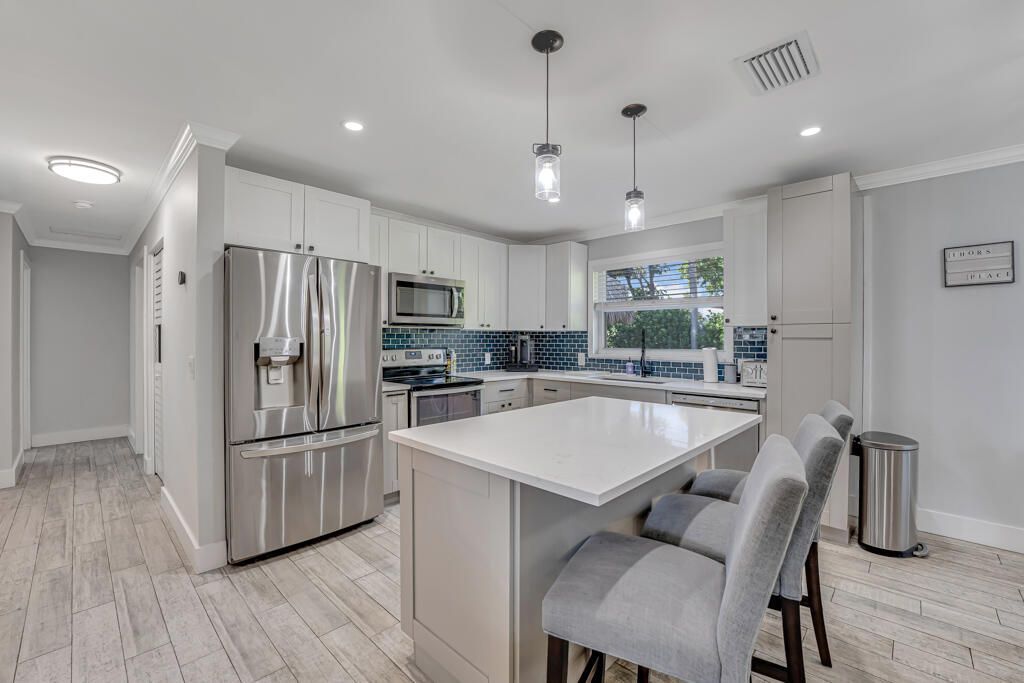 6705 Massachusetts Drive, Lake Worth, FL 33462 Photo