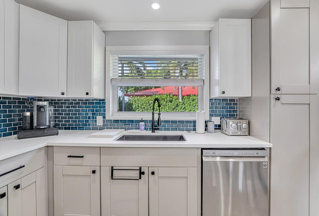 6705 Massachusetts Drive, Lake Worth, FL 33462 Photo