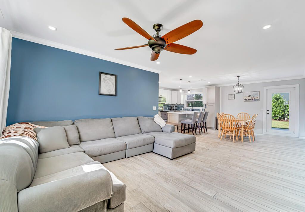 6705 Massachusetts Drive, Lake Worth, FL 33462 Photo