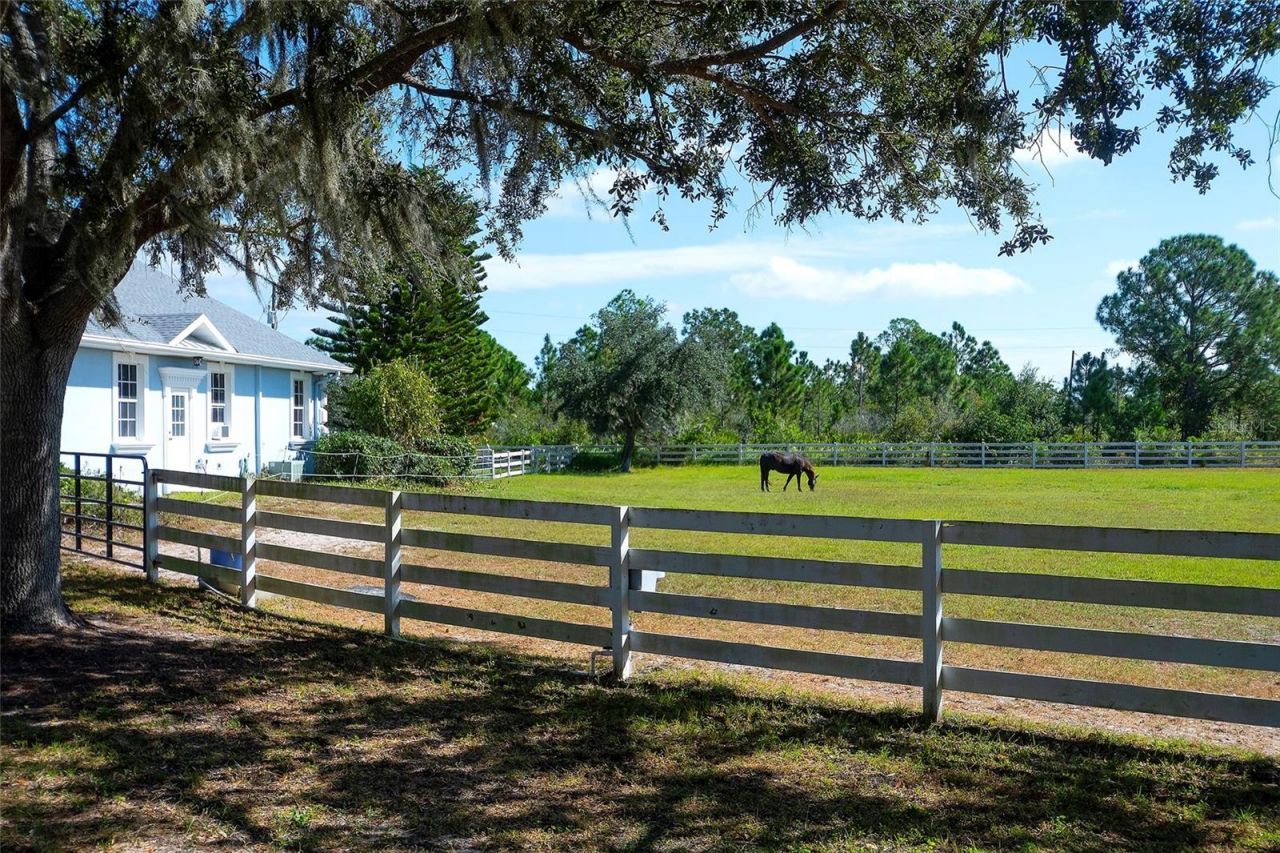 20207 77th Avenue E, Bradenton, FL 34202 Photo