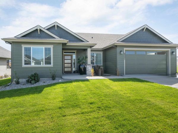 22521 E Penrose Ln, Liberty Lake, WA 99019