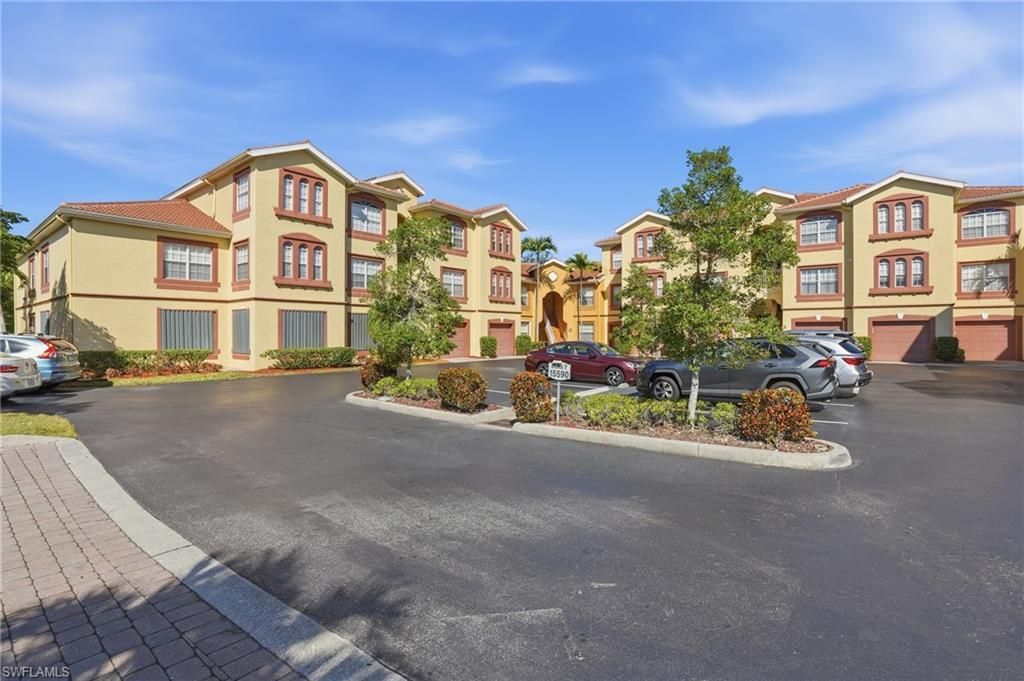 15590 Ocean Walk Cir, Unit 304, Fort Myers, FL 33908 Photo