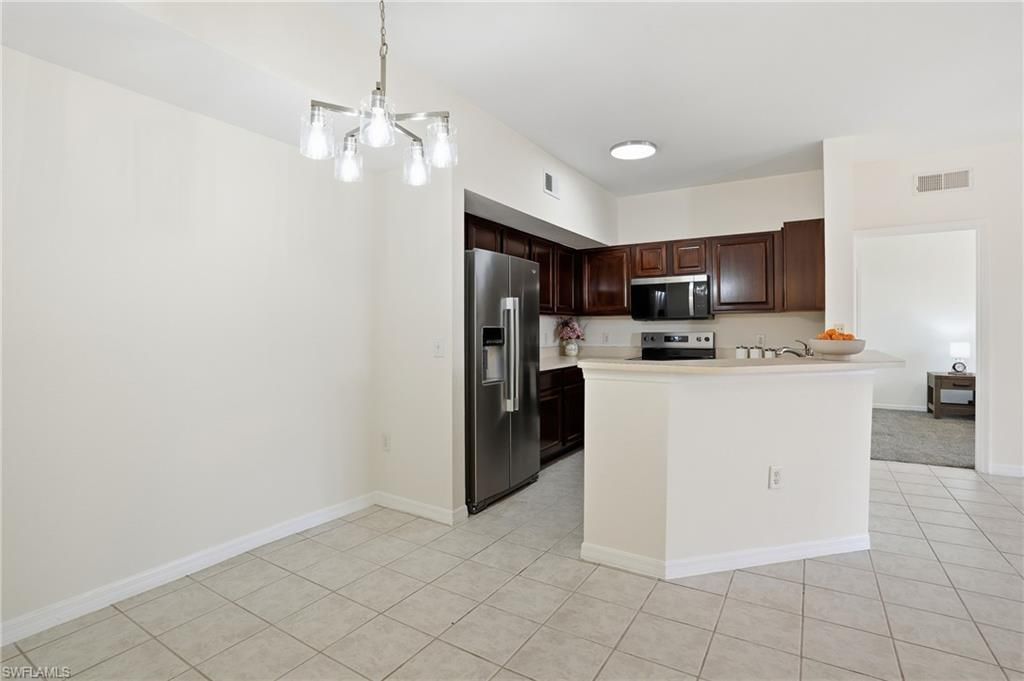 15590 Ocean Walk Cir, Unit 304, Fort Myers, FL 33908 Photo