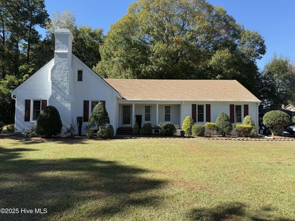 101 Forest Drive, Clinton, NC 28328