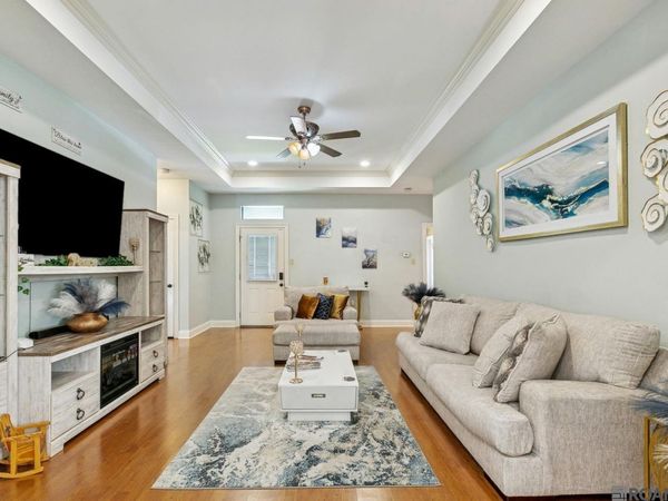 40435 Cross Ridge Ave, Gonzales, LA 70737