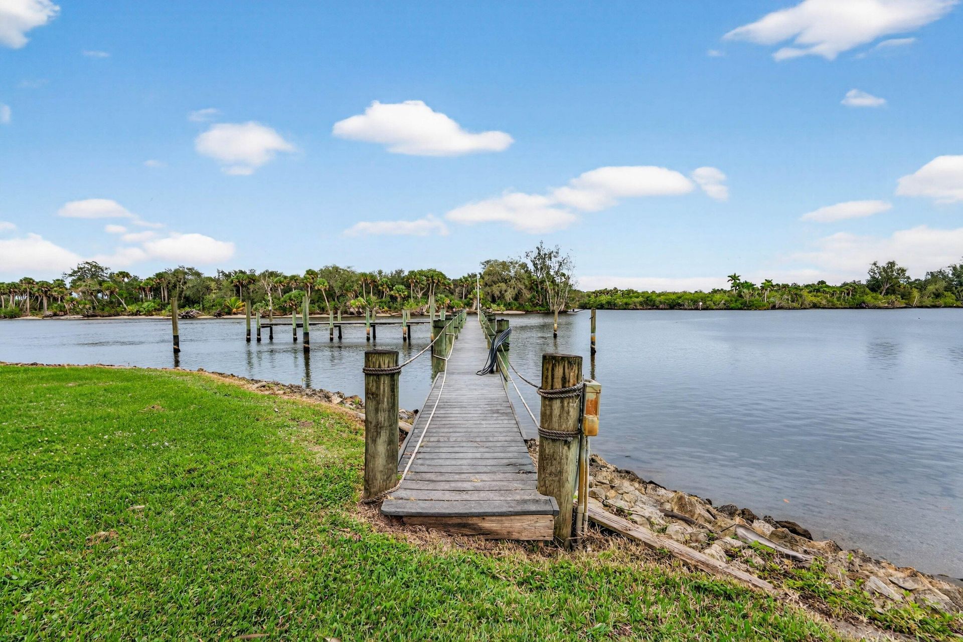 5855 SW Mapp Road Sw, Palm City, FL 34990 Photo