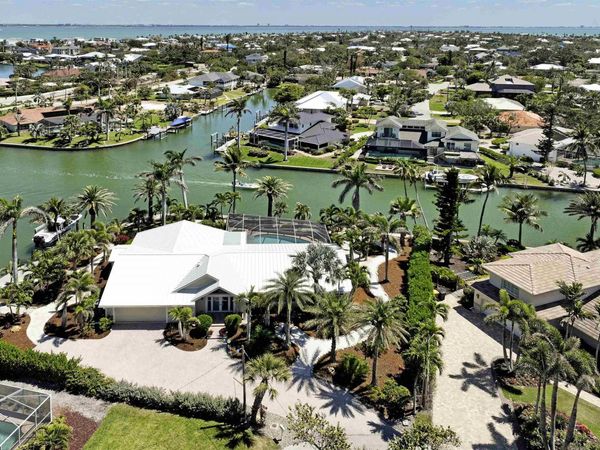 812 Angel Wing Dr, Sanibel, FL 33957