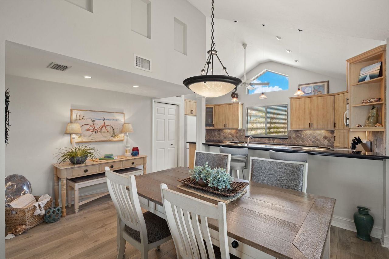 1607 Sand Castle Rd, Sanibel, FL 33957 Photo