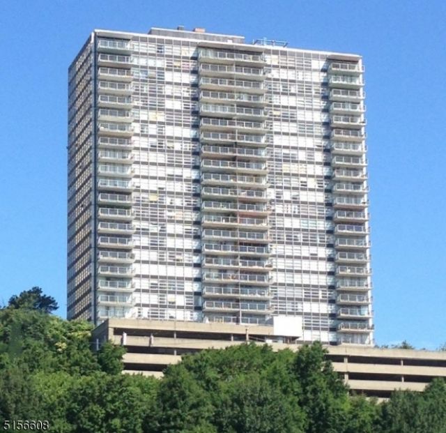 6050 Blvd East, West New York, NJ 07093 Main Photo