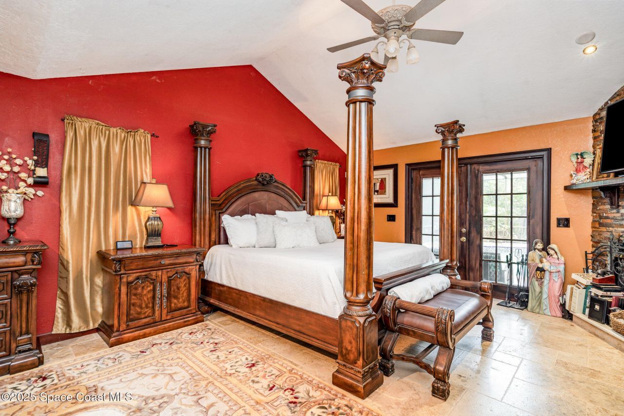 562 Lake Ashley Circle, Melbourne, FL 32904 Photo