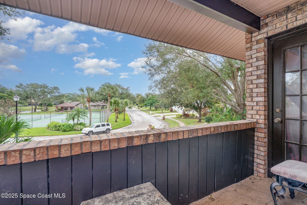 562 Lake Ashley Circle, Melbourne, FL 32904 Photo