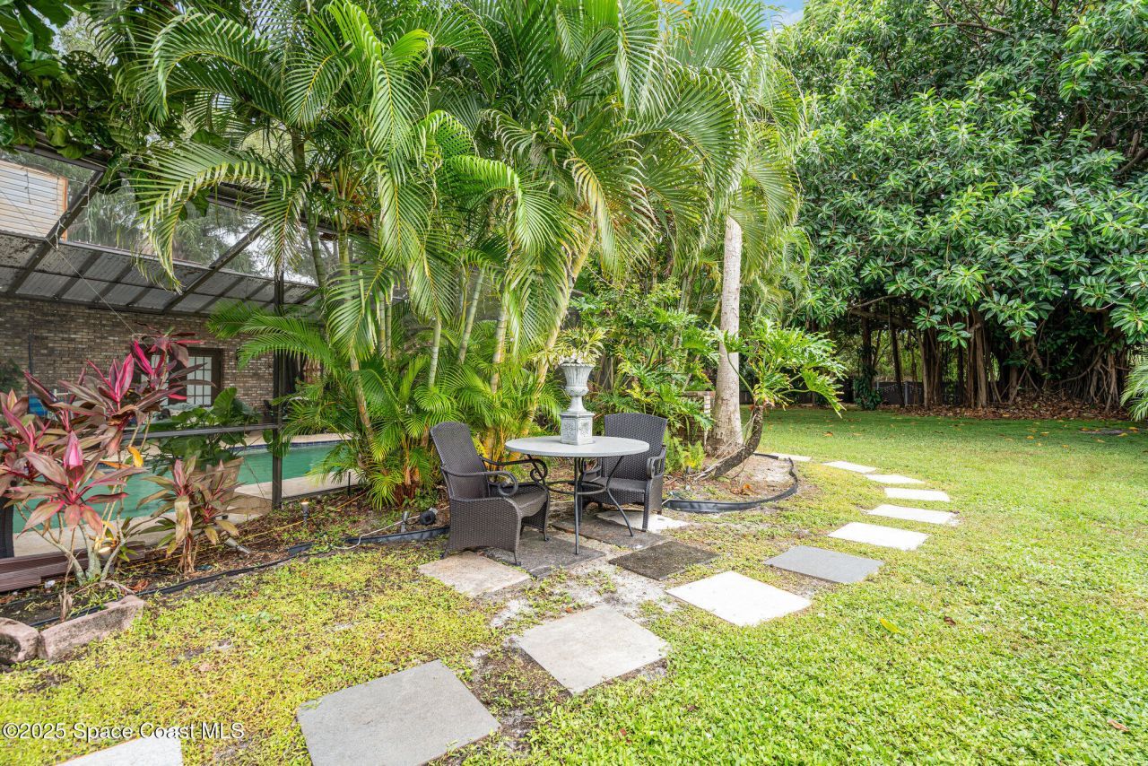 562 Lake Ashley Circle, Melbourne, FL 32904 Photo