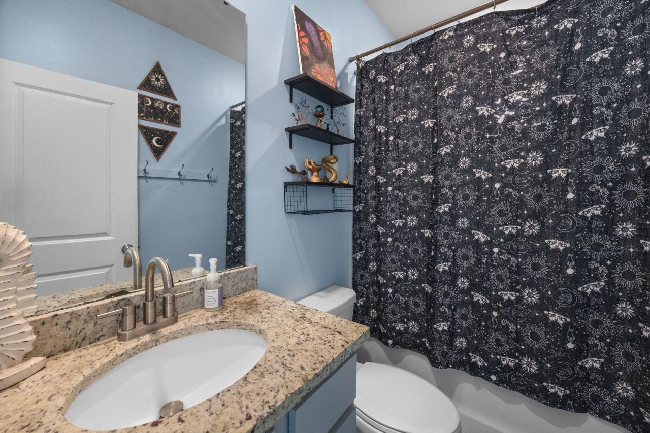 206 Honey Horn Drive Photo 24