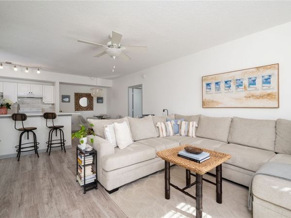 5095 Fairways Circle, Unit I-204, Vero Beach, FL 32967