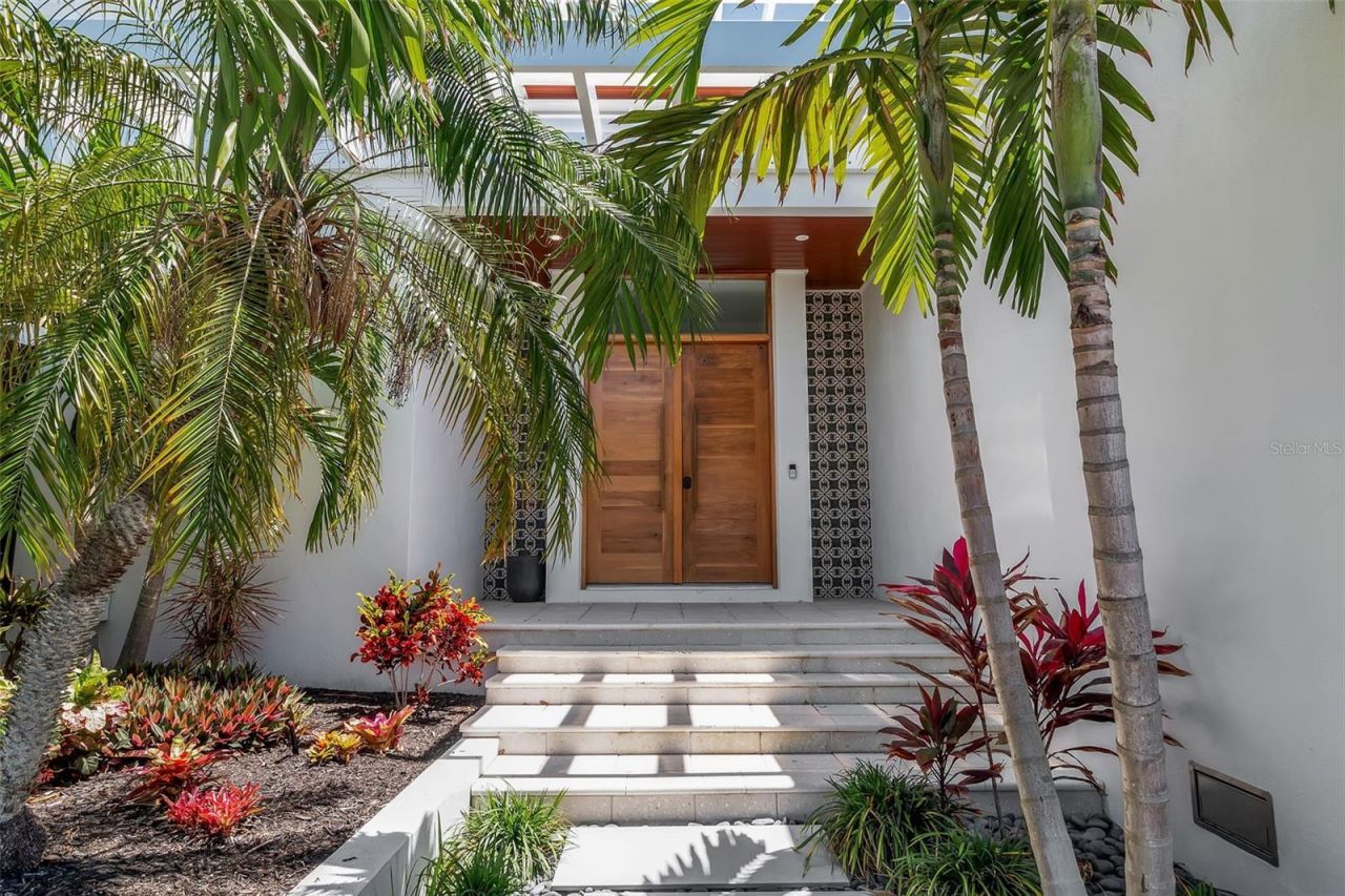 3631 San Remo Terrace, Sarasota, FL 34239 Photo