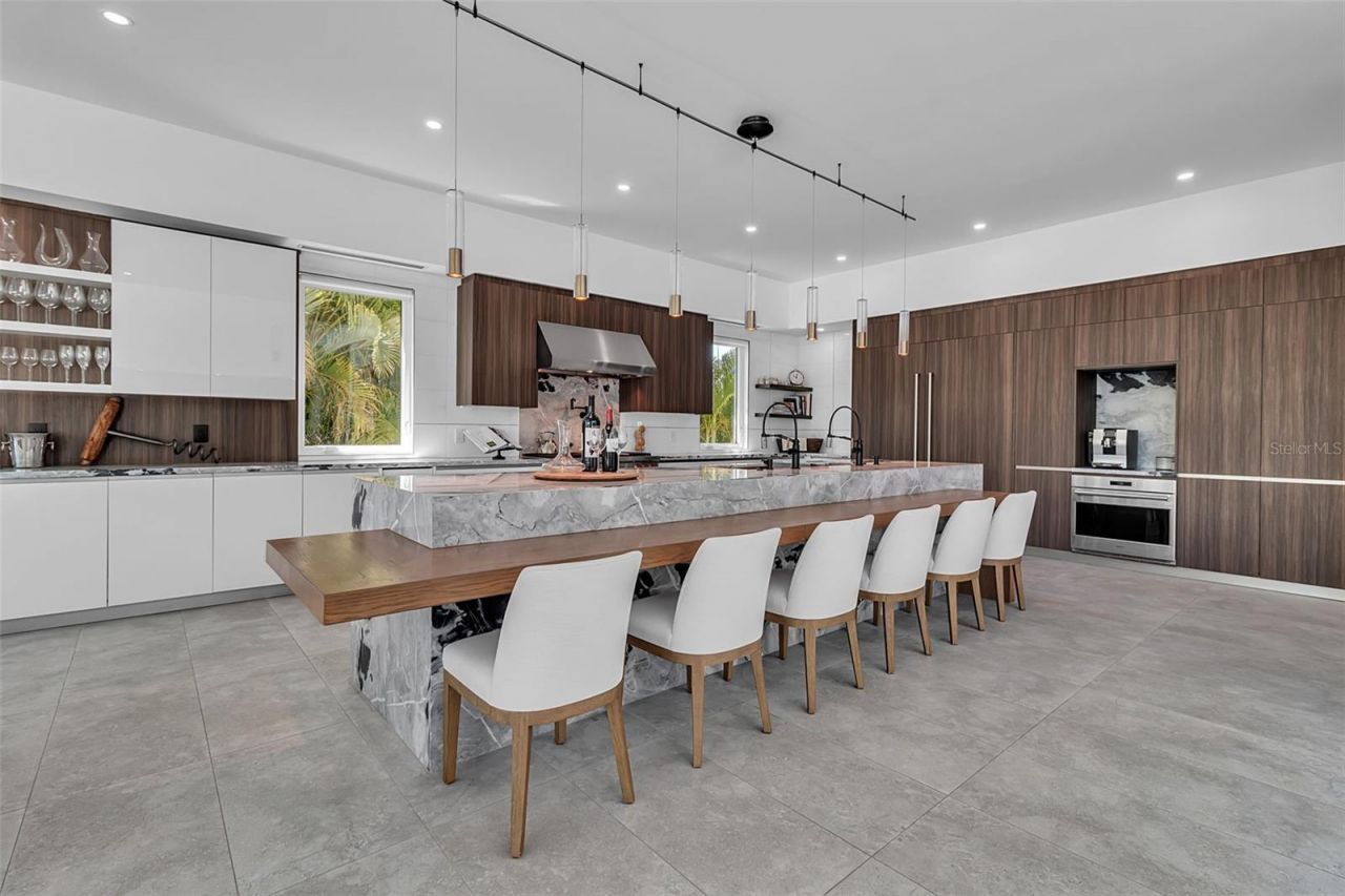 3631 San Remo Terrace, Sarasota, FL 34239 Photo