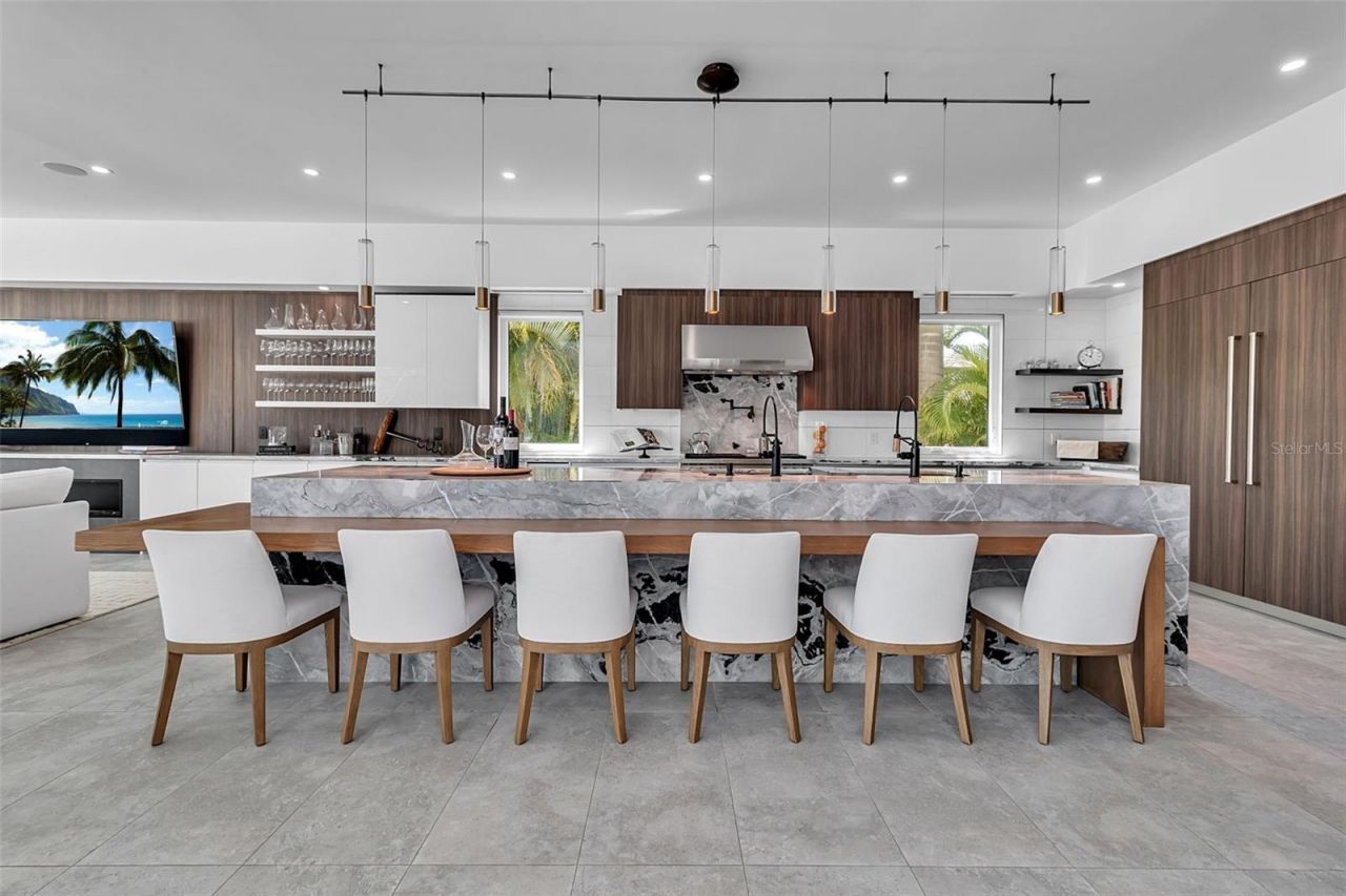 3631 San Remo Terrace, Sarasota, FL 34239 Photo