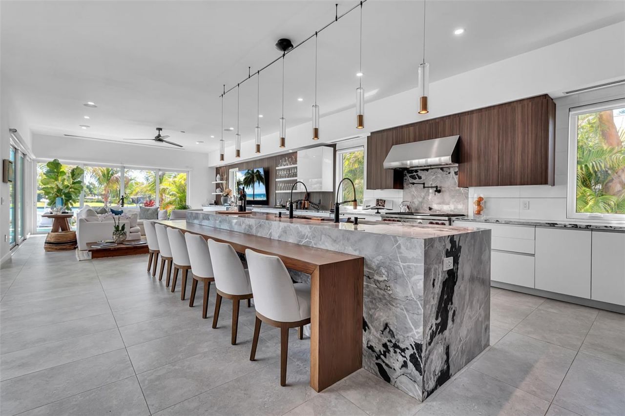 3631 San Remo Terrace, Sarasota, FL 34239 Photo