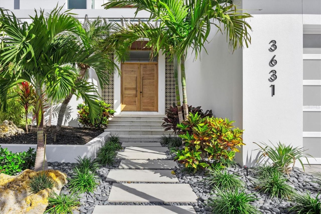 3631 San Remo Terrace, Sarasota, FL 34239 Photo