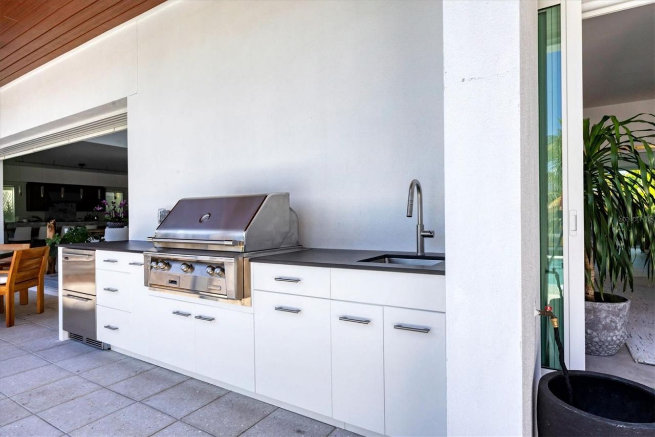 3631 San Remo Terrace, Sarasota, FL 34239 Photo