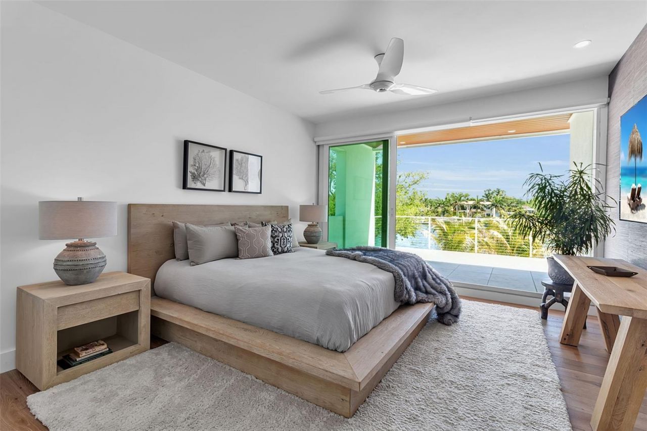 3631 San Remo Terrace, Sarasota, FL 34239 Photo