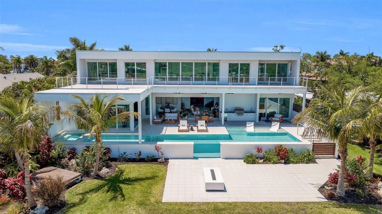 3631 San Remo Terrace, Sarasota, FL 34239 Photo