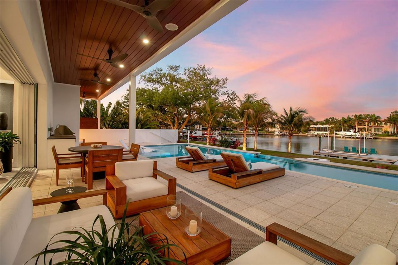 3631 San Remo Terrace, Sarasota, FL 34239 Photo