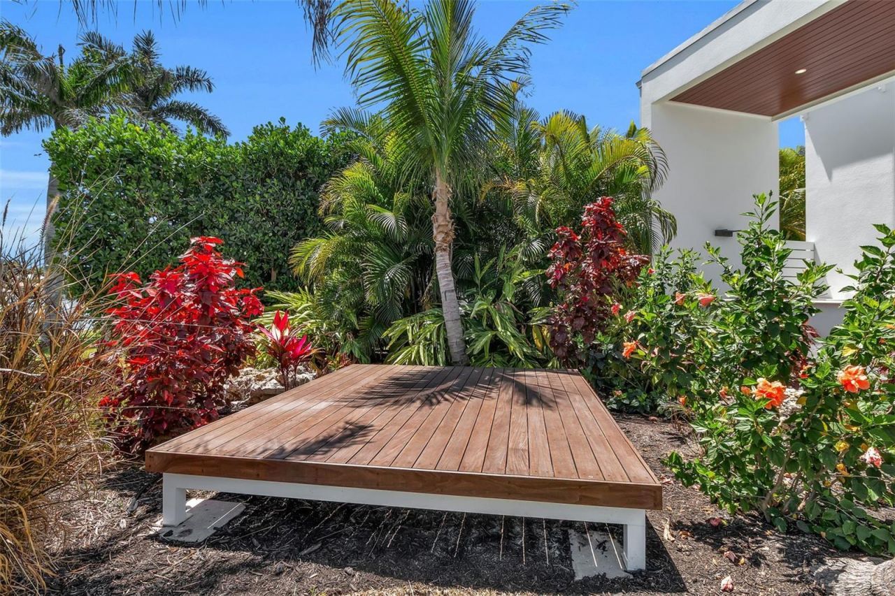 3631 San Remo Terrace, Sarasota, FL 34239 Photo