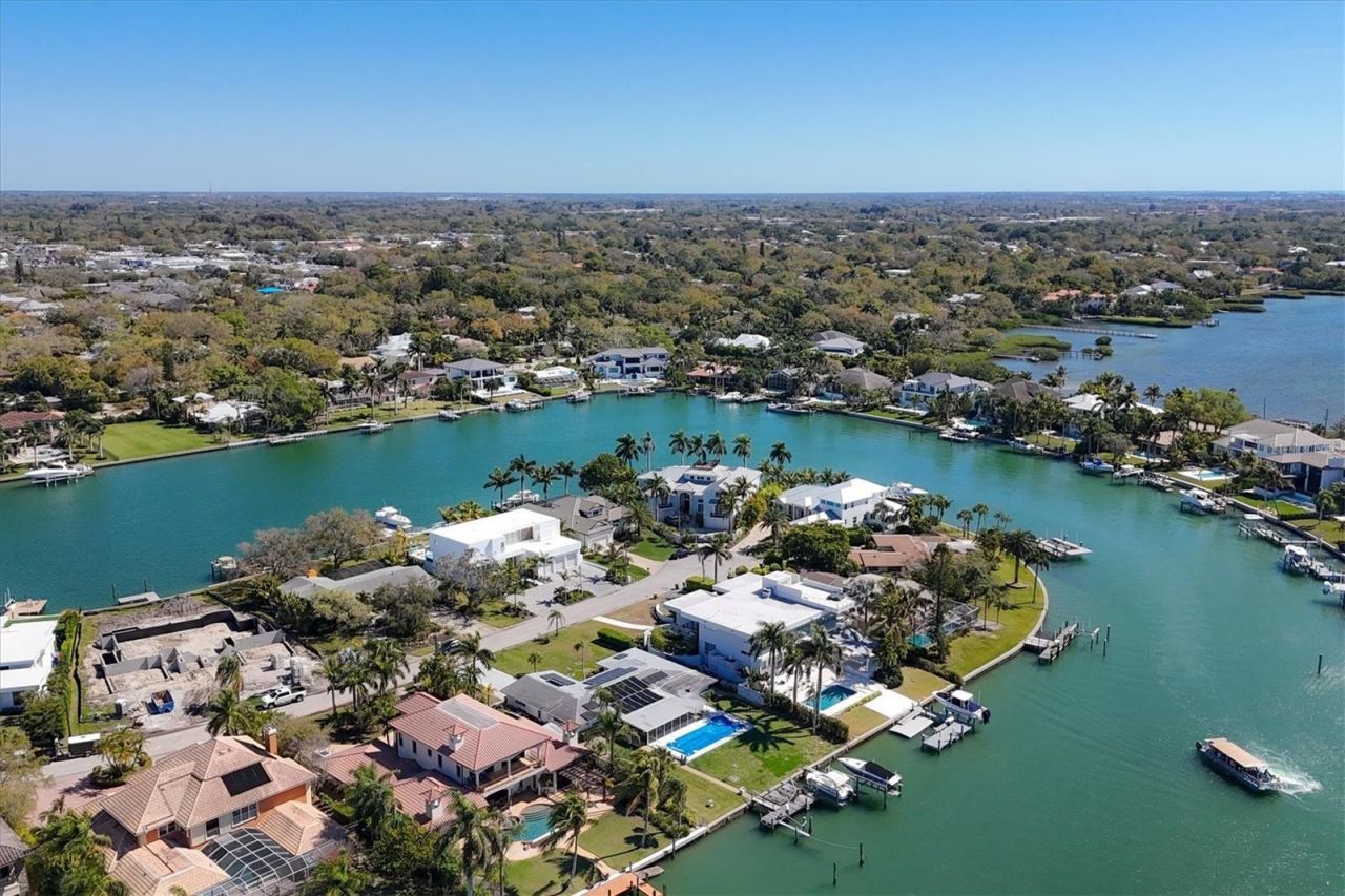 3631 San Remo Terrace, Sarasota, FL 34239 Photo