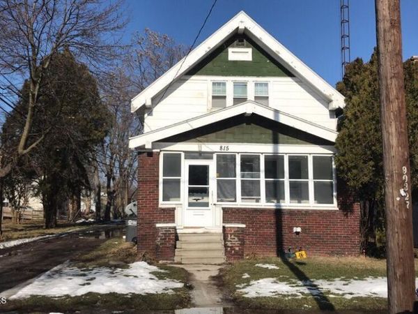 815 Woodward Avenue, Toledo, OH 43608