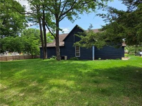 307 N 14th Street, Savannah, MO 64485