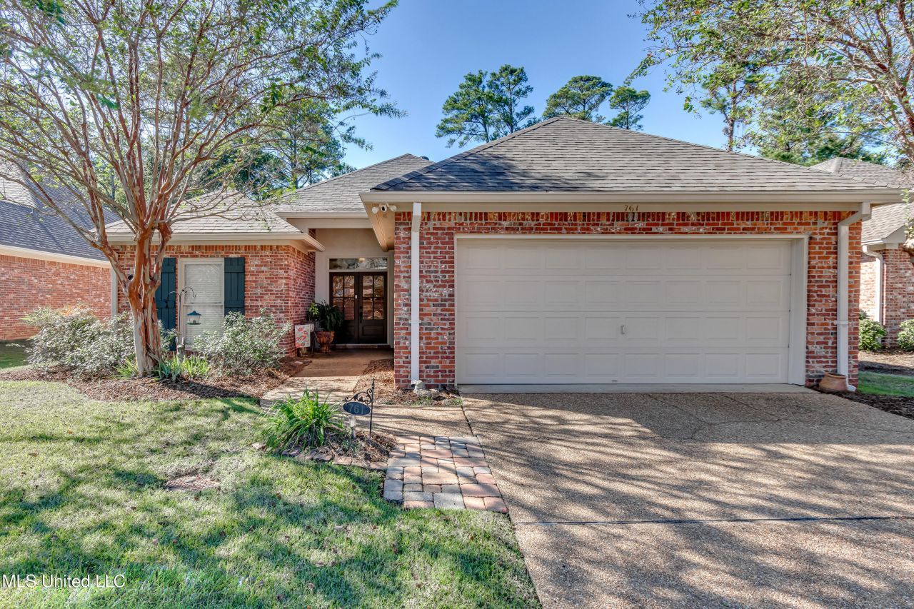 761 Versailles Drive, Ridgeland, MS 39157 Main Photo