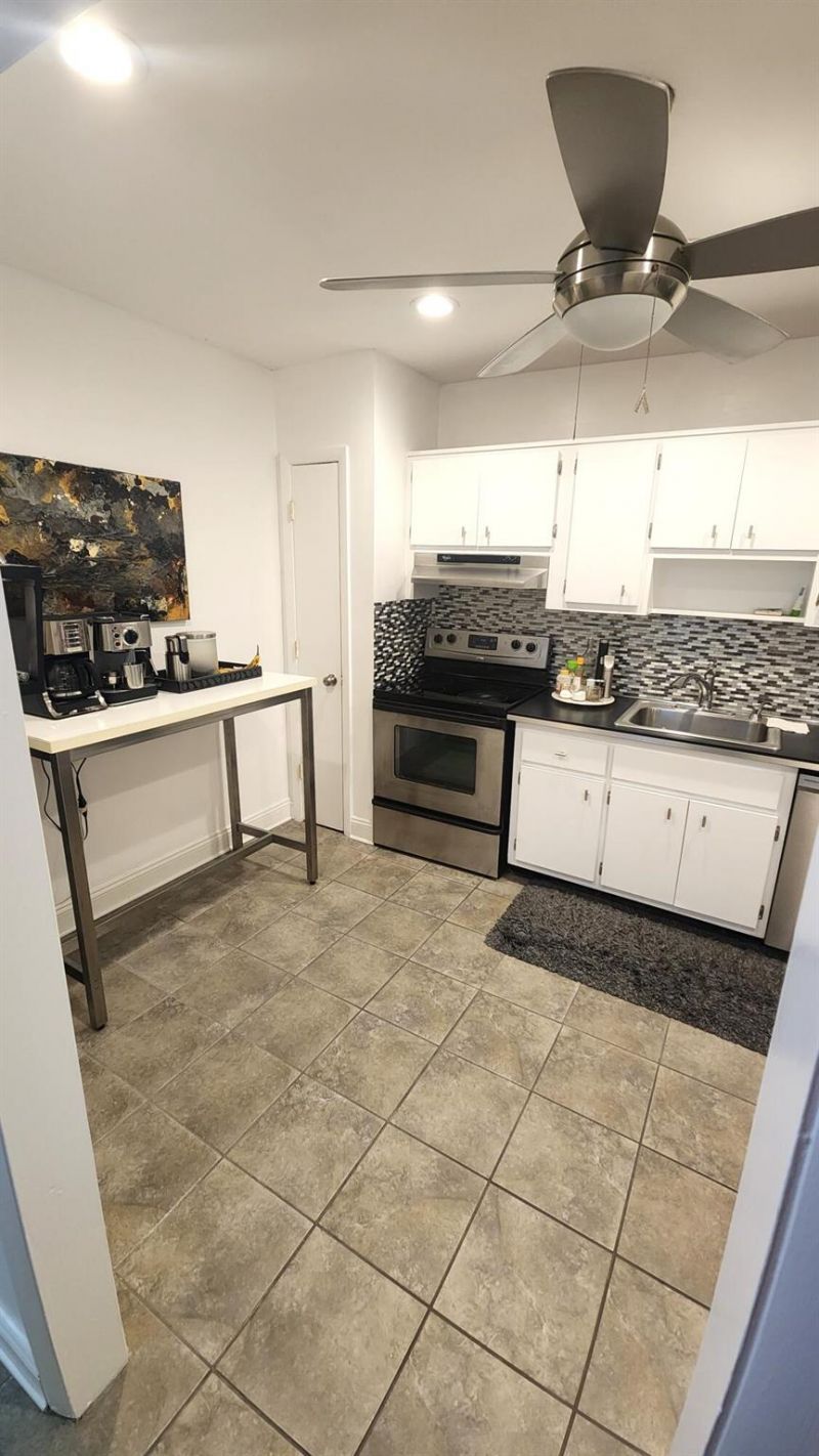 4880 NW 22nd Street, Unit Ph, Lauderhill, FL 33313 Photo