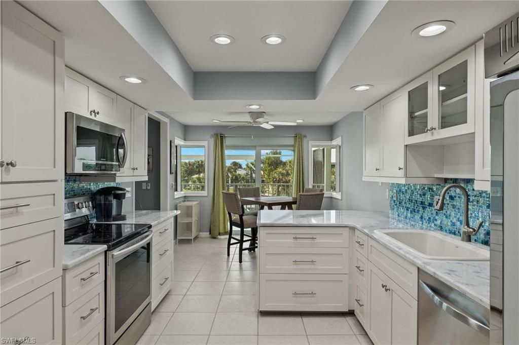 673 E Rocks Dr, Sanibel, FL 33957 Photo