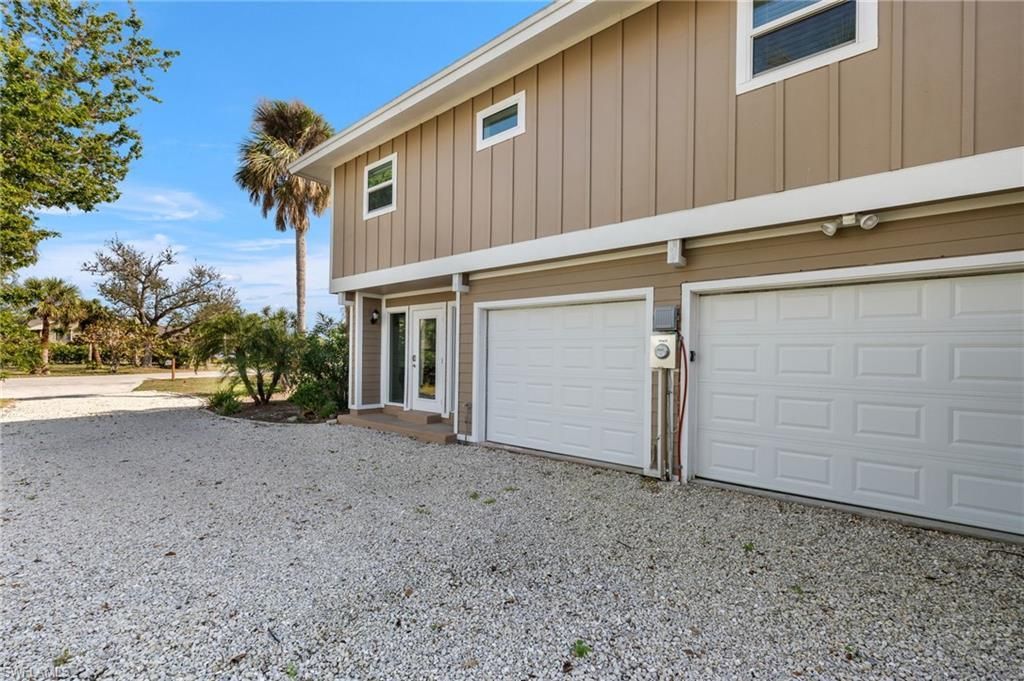 673 E Rocks Dr, Sanibel, FL 33957 Photo