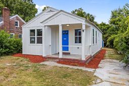 1806 Calvert Street photo 4