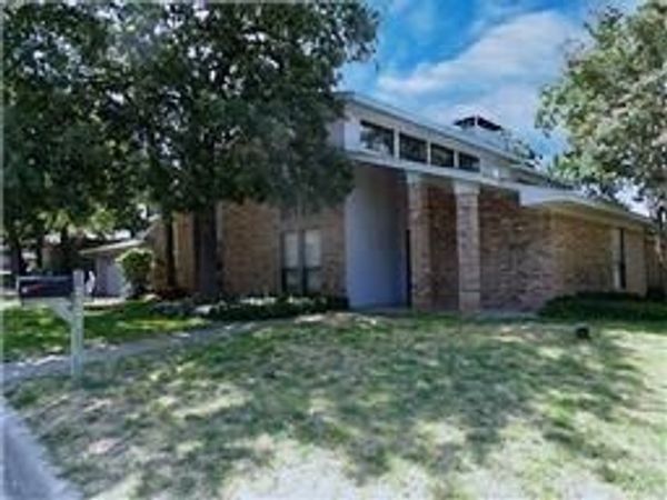 7520 Windhaven Road, North Richland Hills, TX 76182