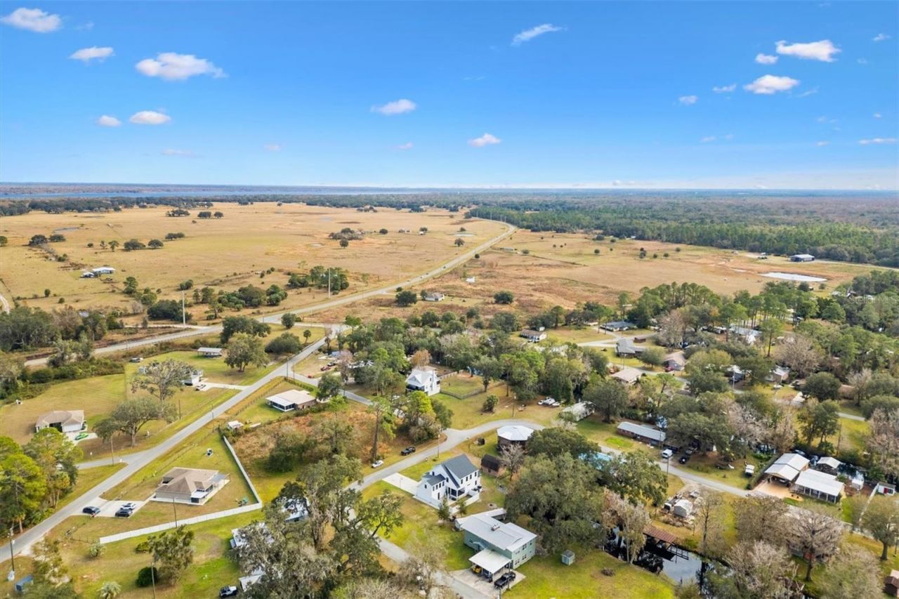 4777 Cr 306a, Lake Panasoffkee, FL 33538 Photo