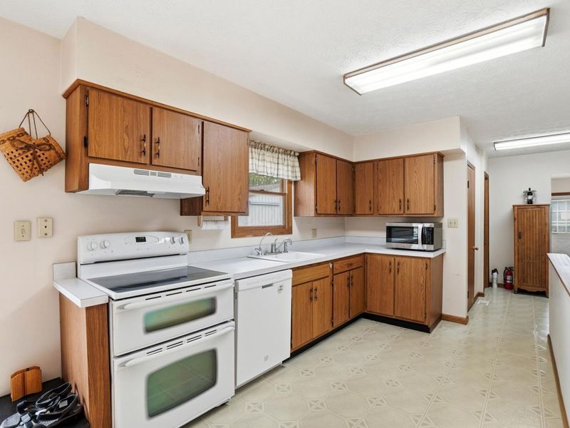 12644 Snyder Church Road NW, Baltimore, OH 43105 Photo 11