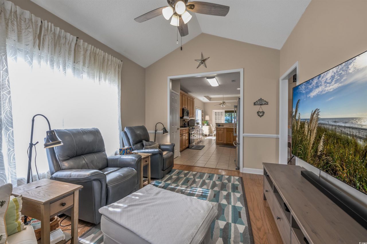 215 Jessica Lakes Dr. Photo 10