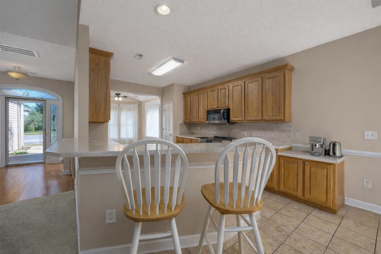 215 Jessica Lakes Dr. Photo 13