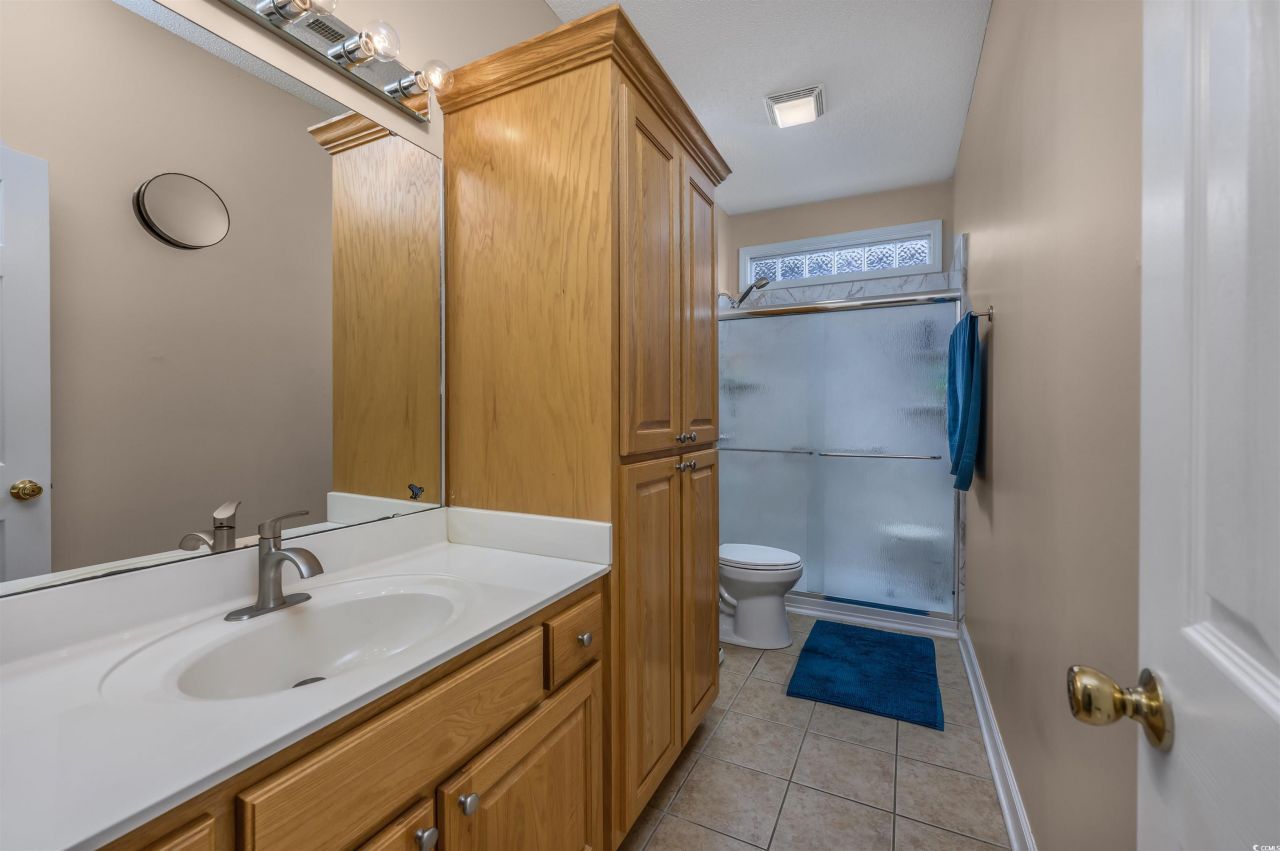 215 Jessica Lakes Dr. Photo 19