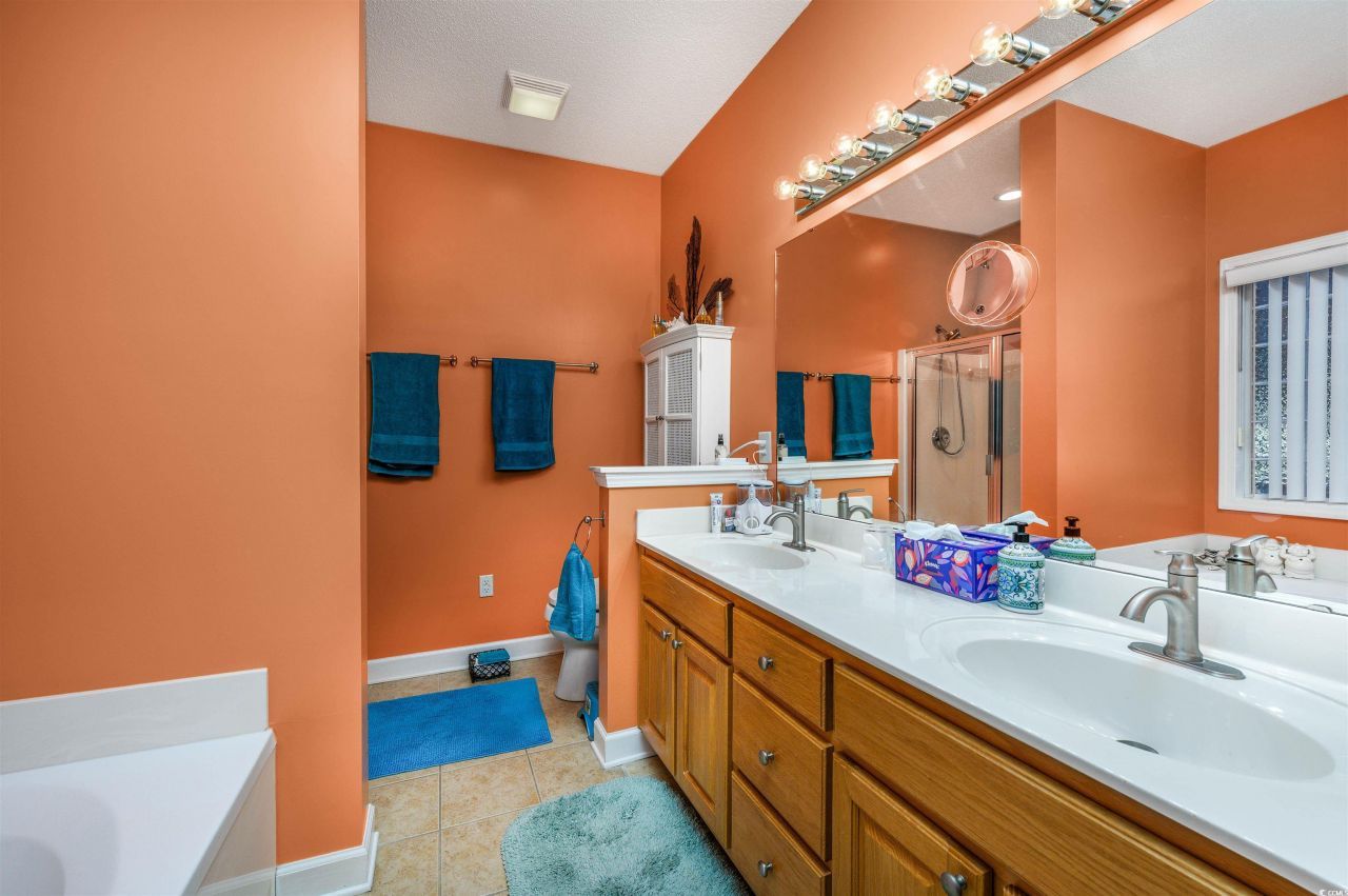 215 Jessica Lakes Dr. Photo 24