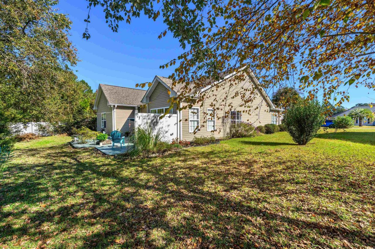 215 Jessica Lakes Dr. Photo 31