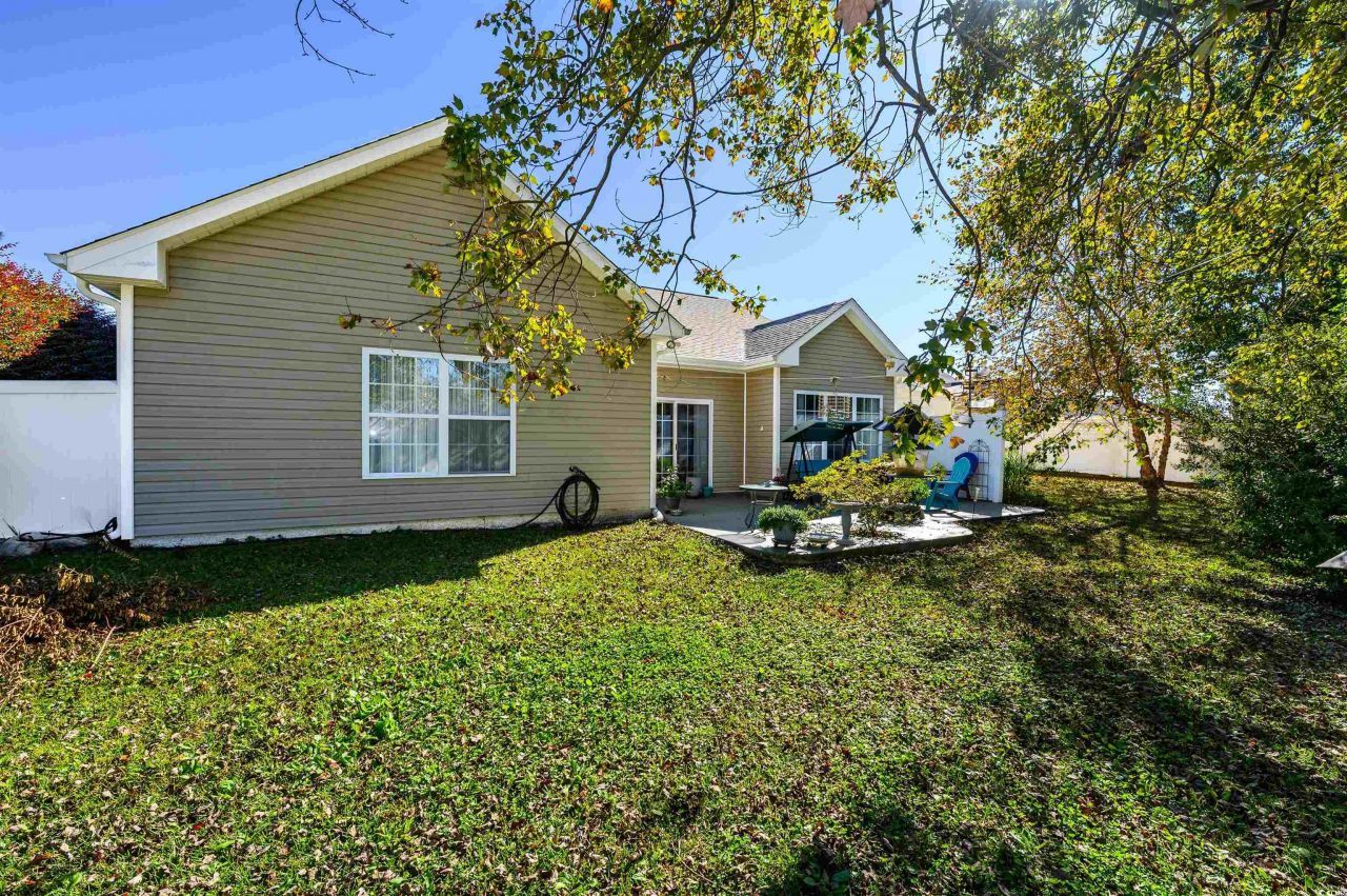 215 Jessica Lakes Dr. Photo 34