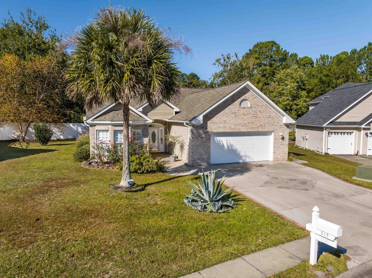 215 Jessica Lakes Dr. Photo 41