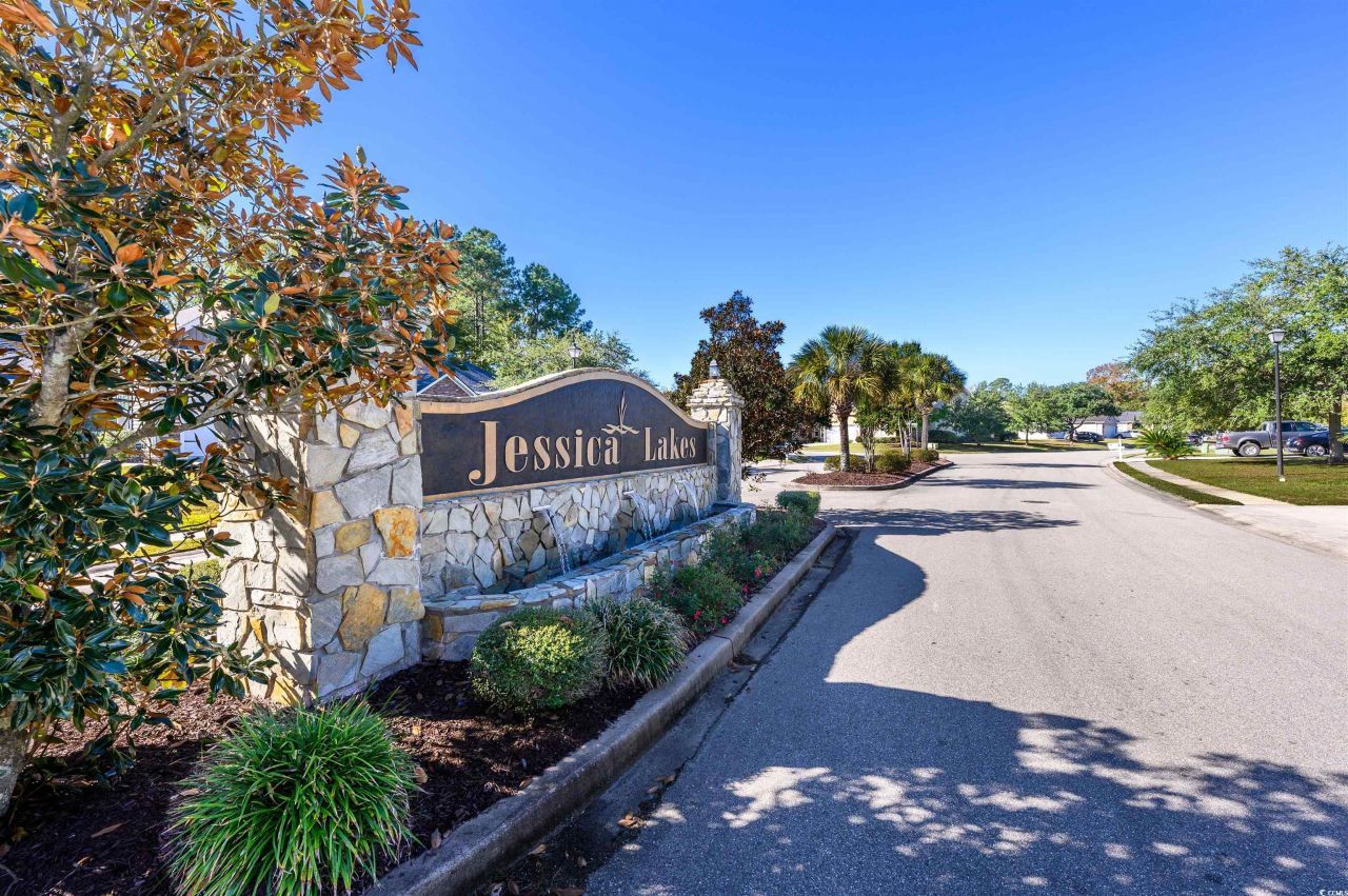 215 Jessica Lakes Dr. Photo 44