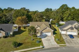 215 Jessica Lakes Dr. photo 4