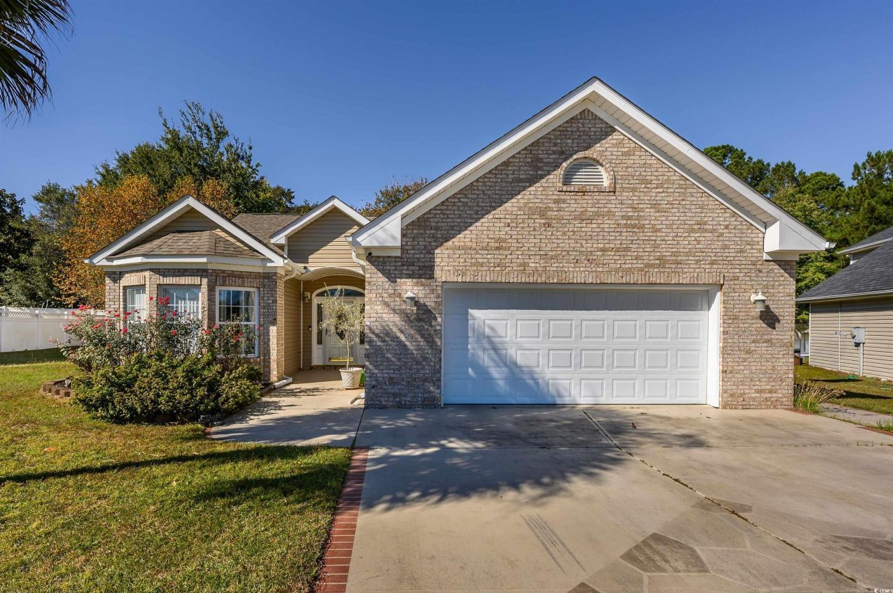 215 Jessica Lakes Dr. Photo 6